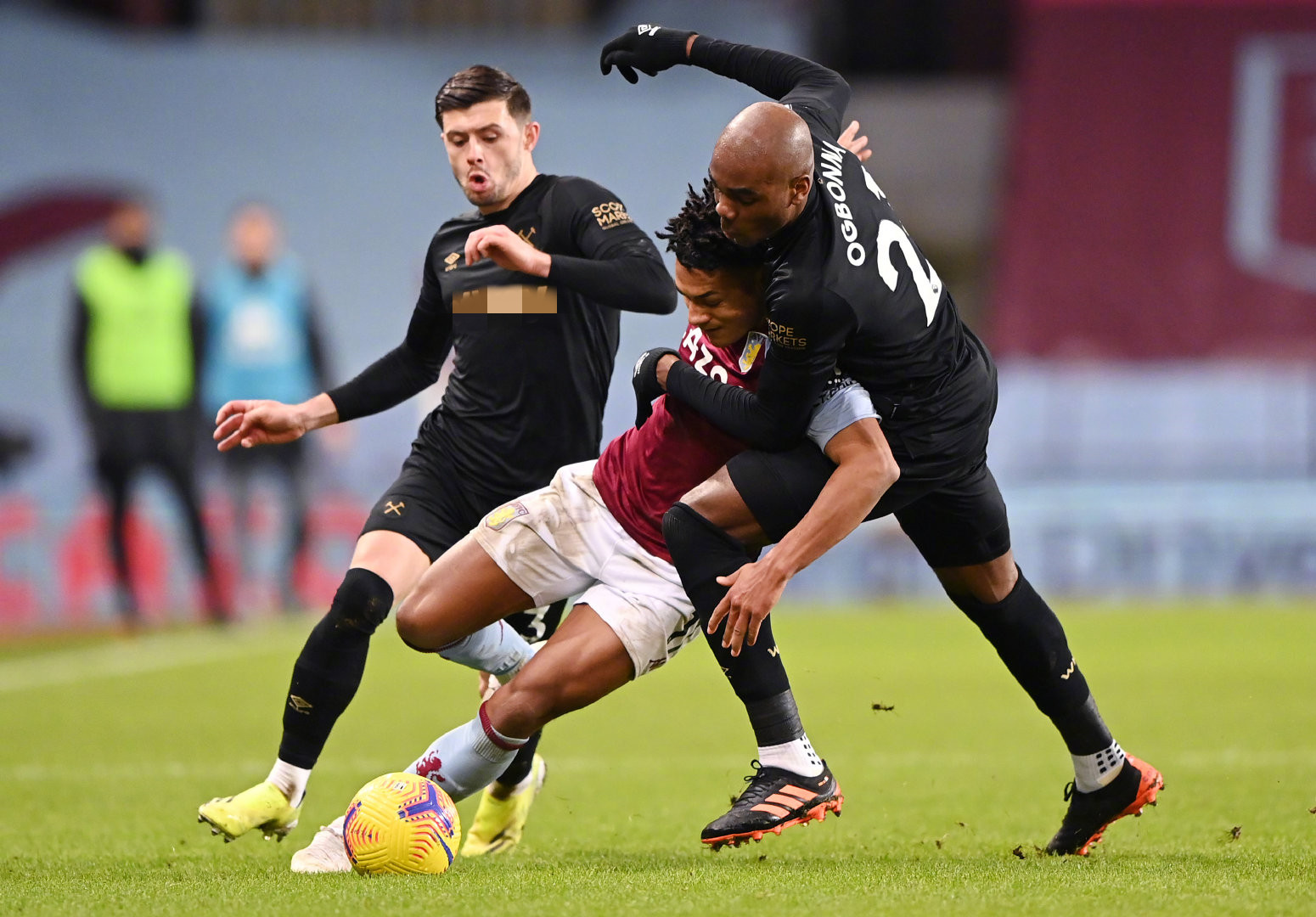 且在瞬息万 且在瞬息万